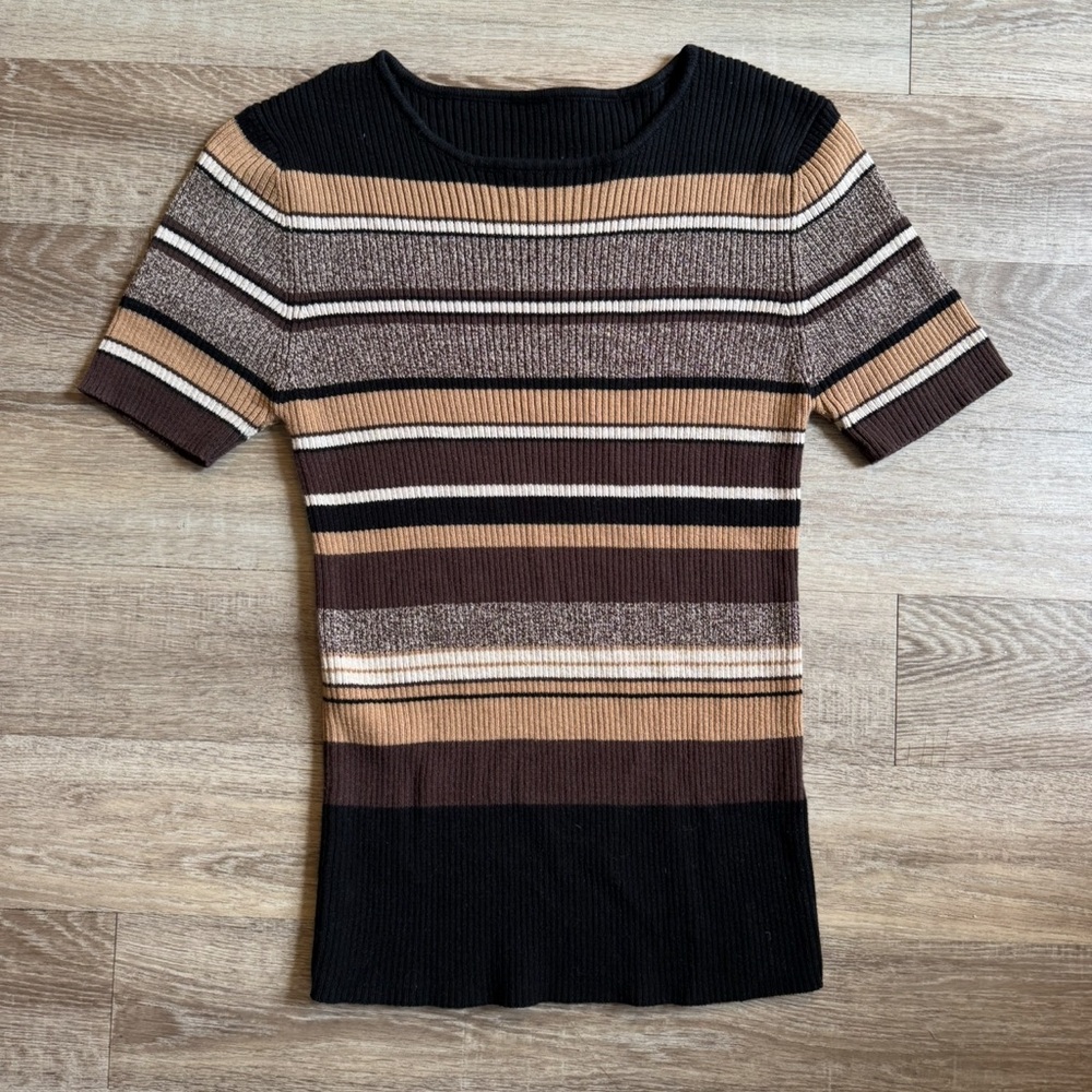 Striped Short Sleeve Knit Top